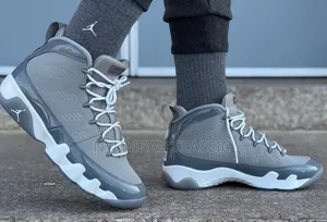 Air Jordan 9 Retro