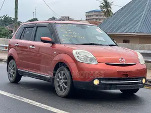 Mazda Verisa 2009 Orange