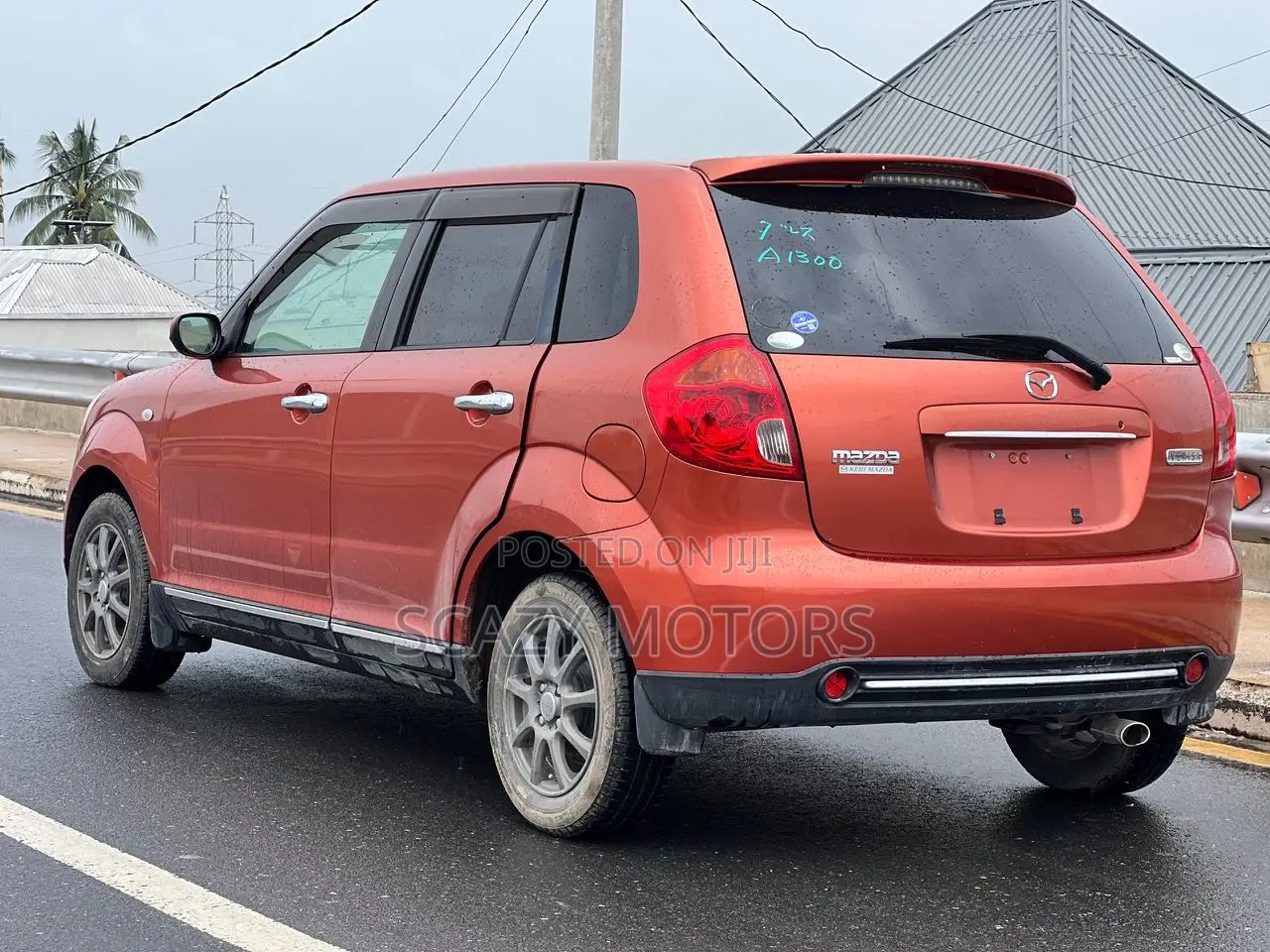 Mazda Verisa 2009 Orange