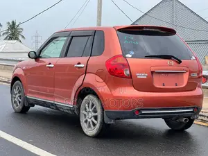 Mazda Verisa 2009 Orange