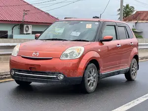 Mazda Verisa 2009 Orange