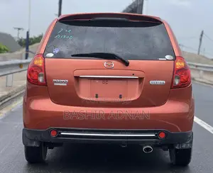 Mazda Verisa 2009 Orange