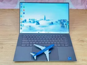 New Laptop Dell 32GB Intel Core I7 SSD 512GB