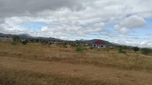 Dodoma Iyumbu East Uwanja Unauzwa