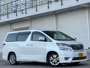 Toyota Vellfire 2011 White