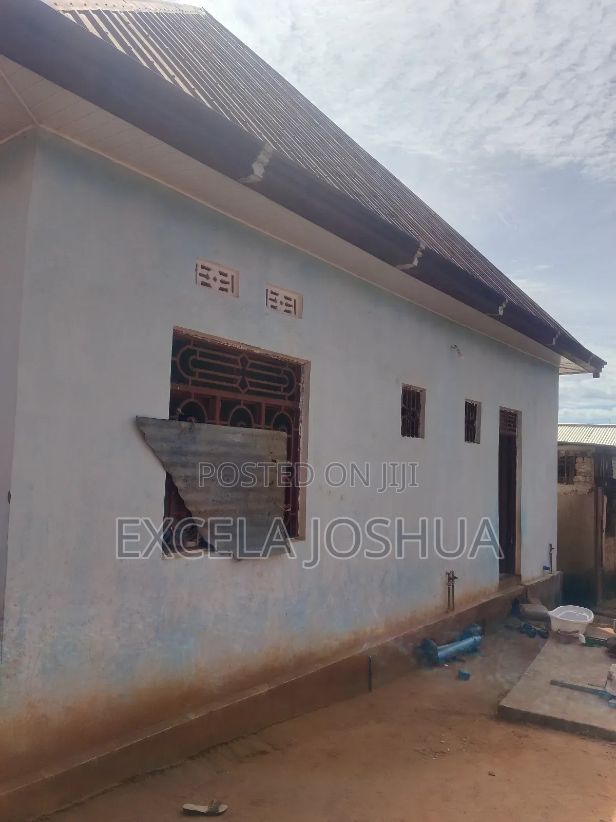 3bdrm House in Excela Joshua, Kibirizi for sale