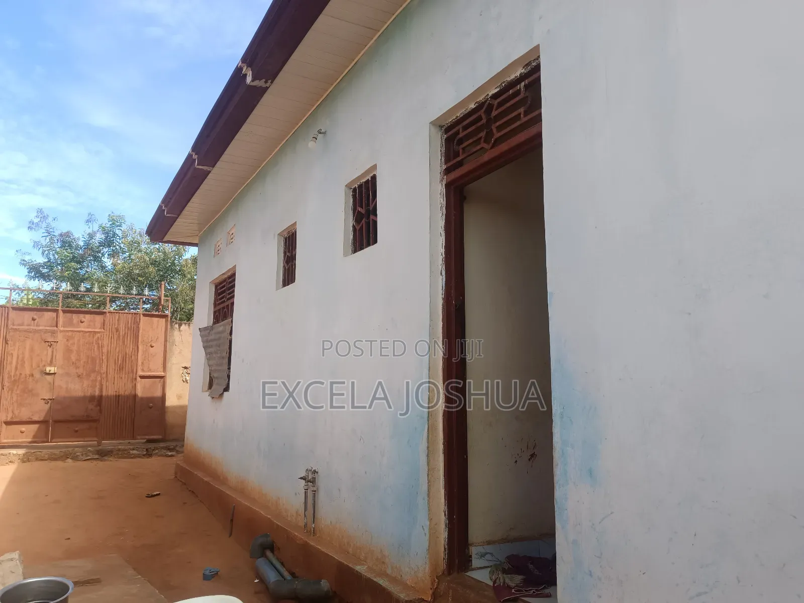3bdrm House in Excela Joshua, Kibirizi for sale
