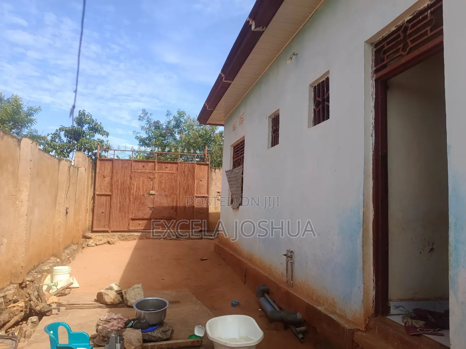 3bdrm House in Excela Joshua, Kibirizi for sale