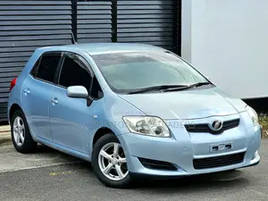 Toyota Auris 2010 Blue