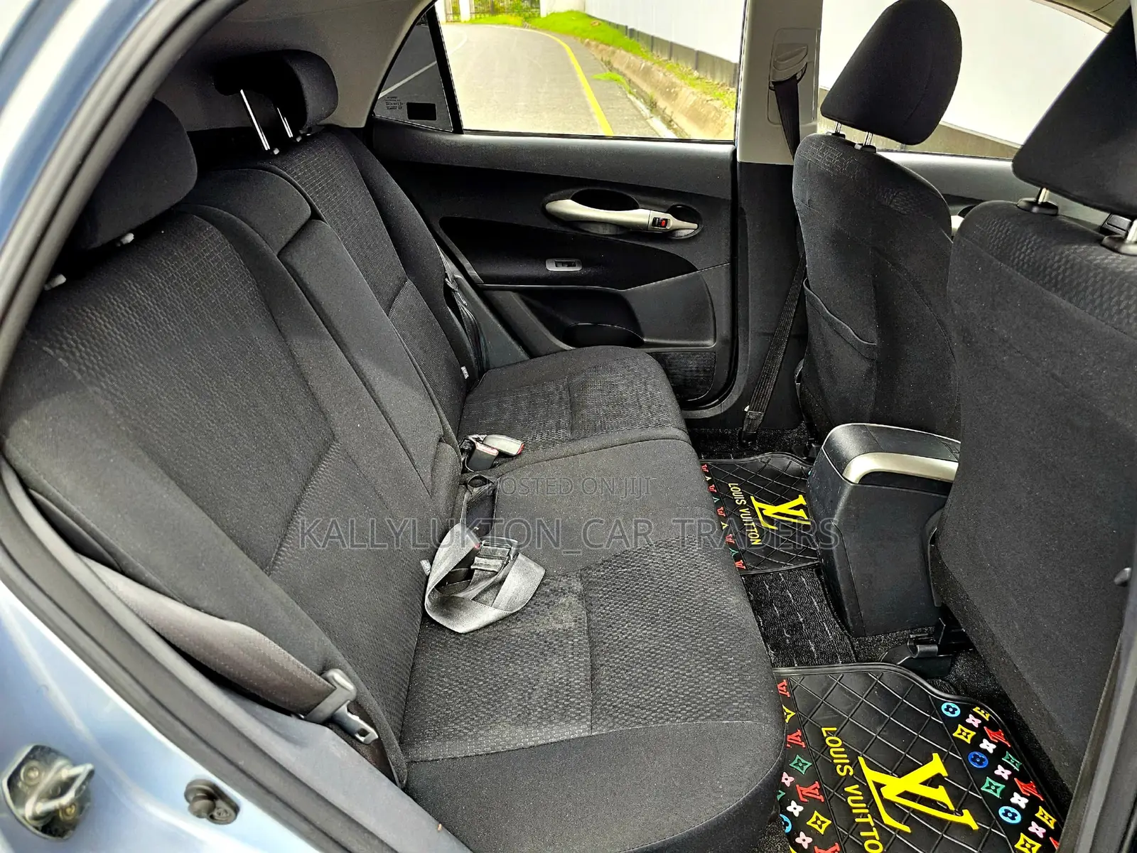 Toyota Auris 2010 Blue