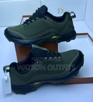 Best Pluto Trekking Shoes