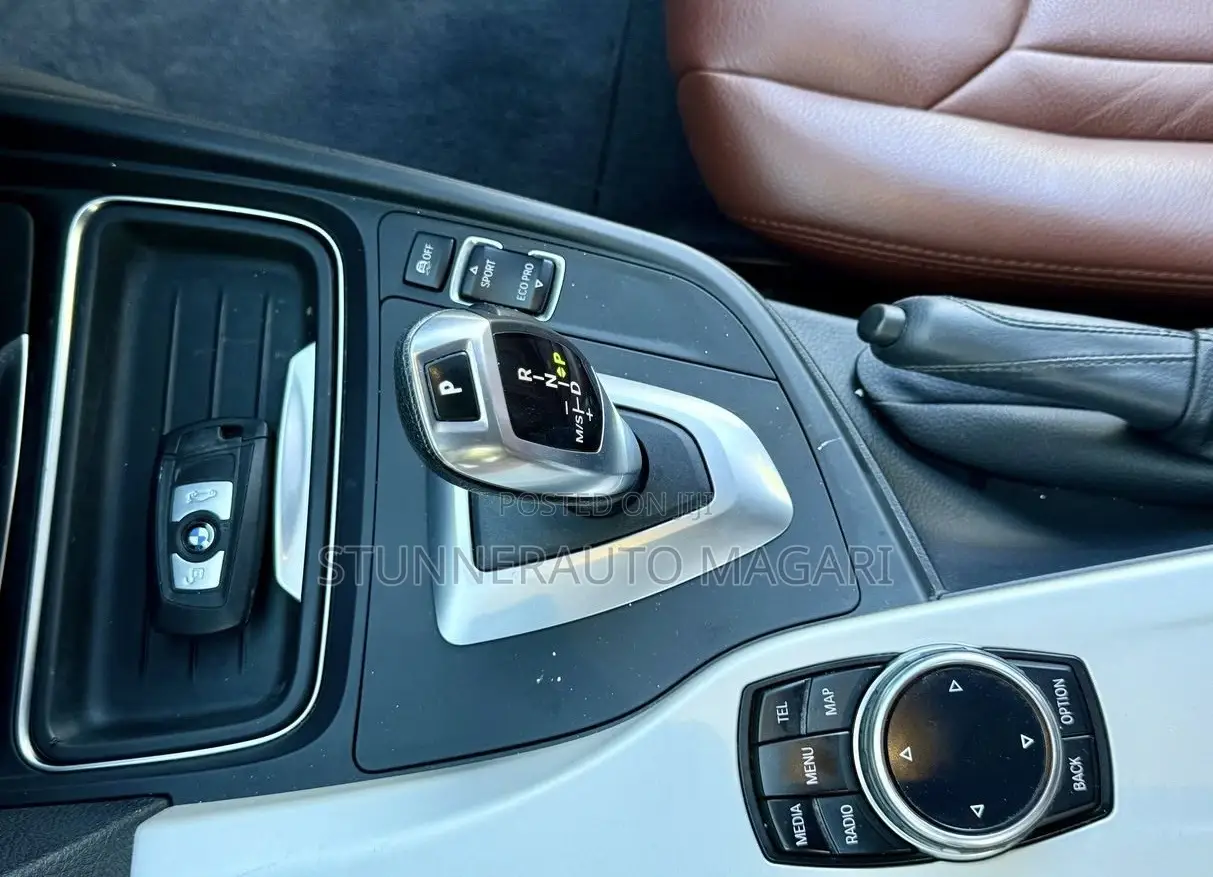 BMW 3 Series 2014 White