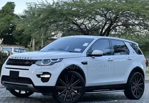 Land Rover Discovery Sport 2016 White