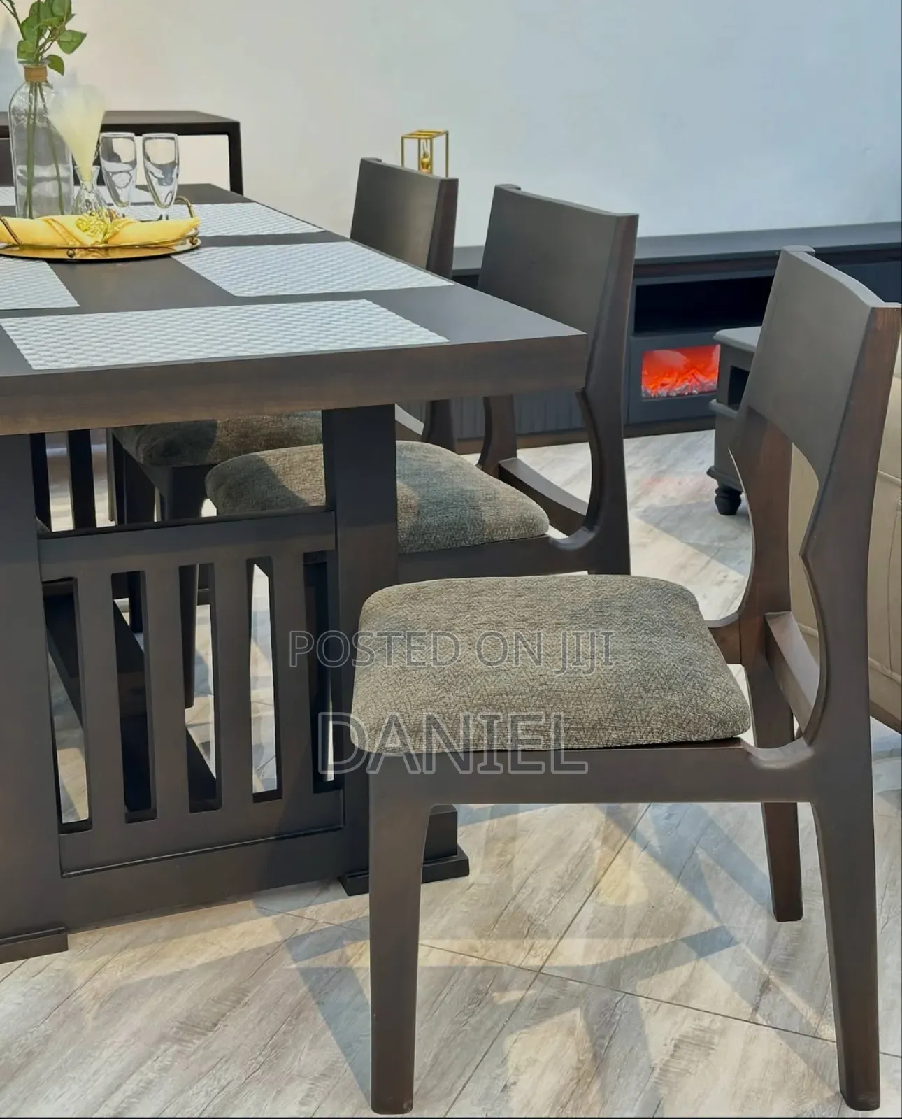 Dinning Table Ya Watu Sita Hard Wood