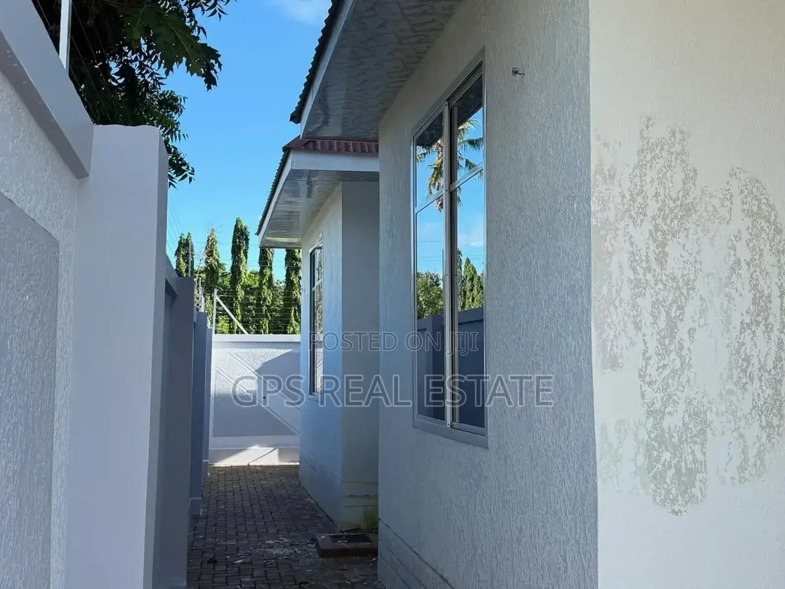 Furnished 3bdrm House in Mbweni Moga, Kinondoni for sale