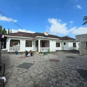 3bdrm House in Kivule Frem 10, Ilala for sale