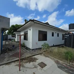 3bdrm House in Kivule Frem 10, Ilala for sale