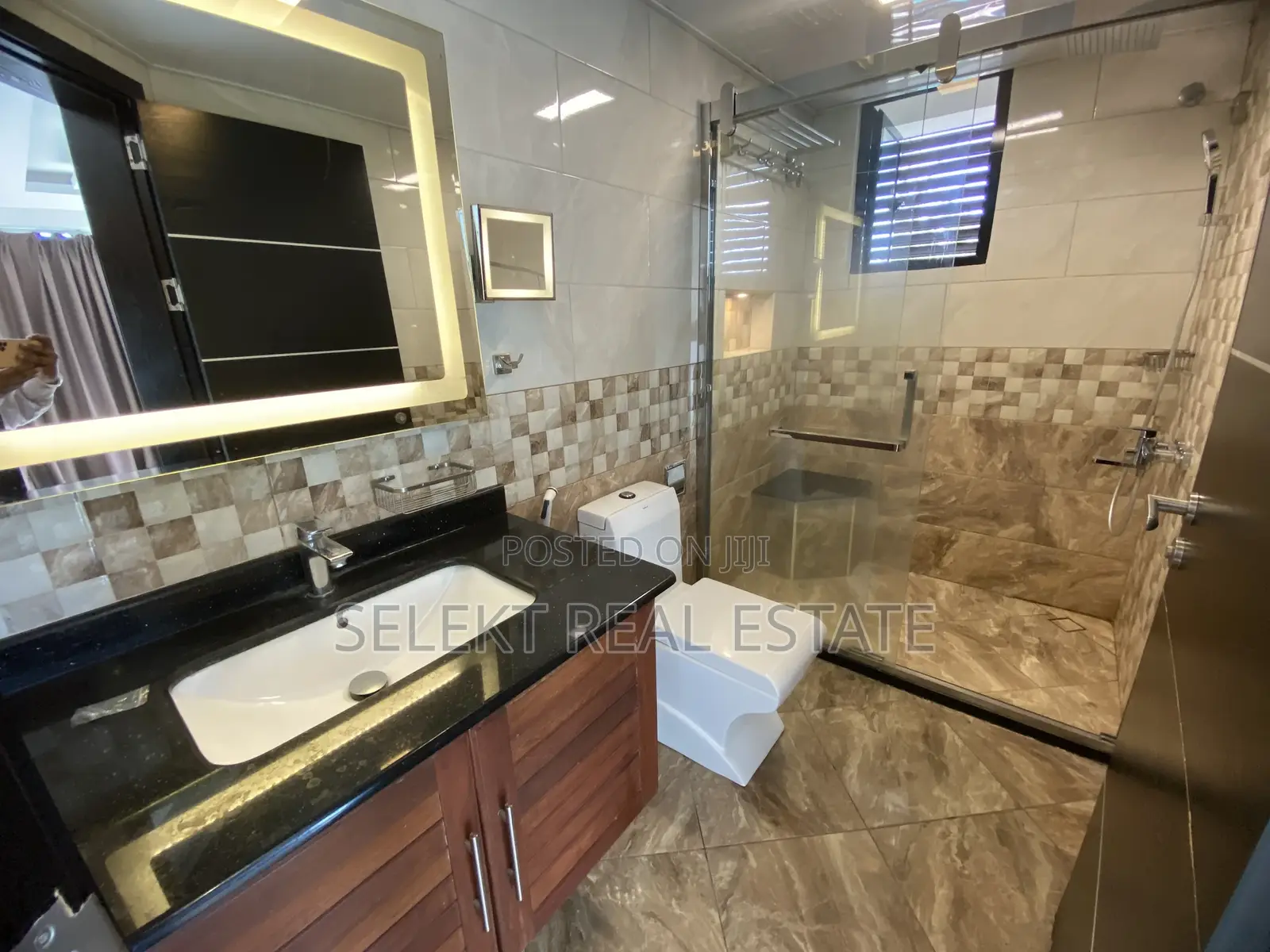 Furnished 3bdrm Apartment in Masaki for rent