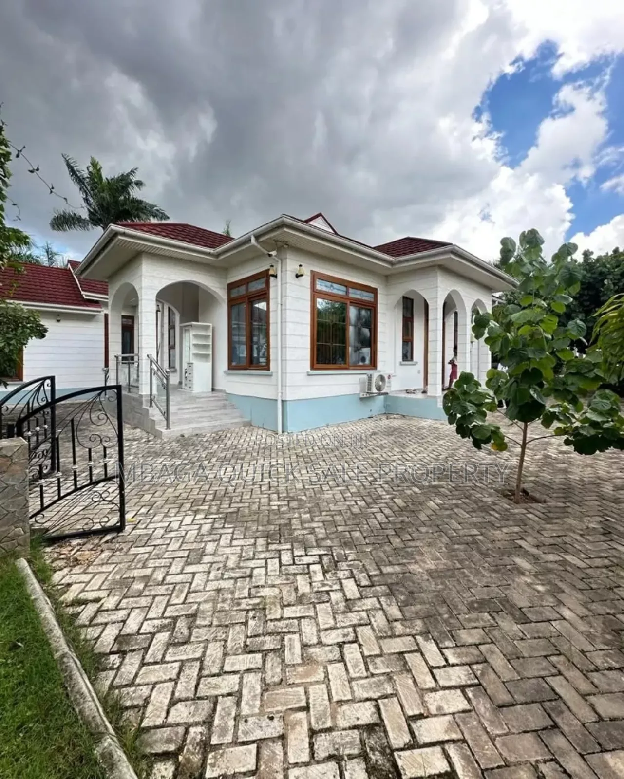 4bdrm House in Madale, Goba for sale