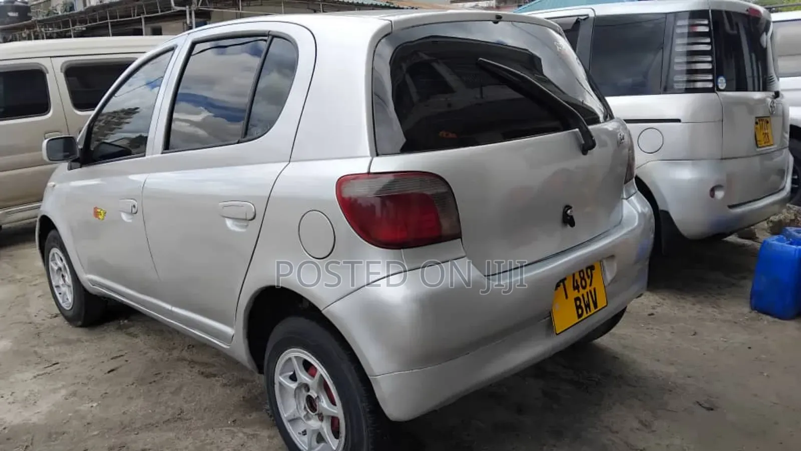 Toyota Vitz 2003 Silver