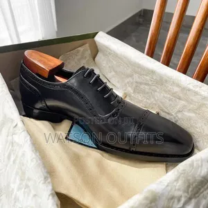 Viatu Vya Ngozi Vya Brown Na Black Grade One Materials