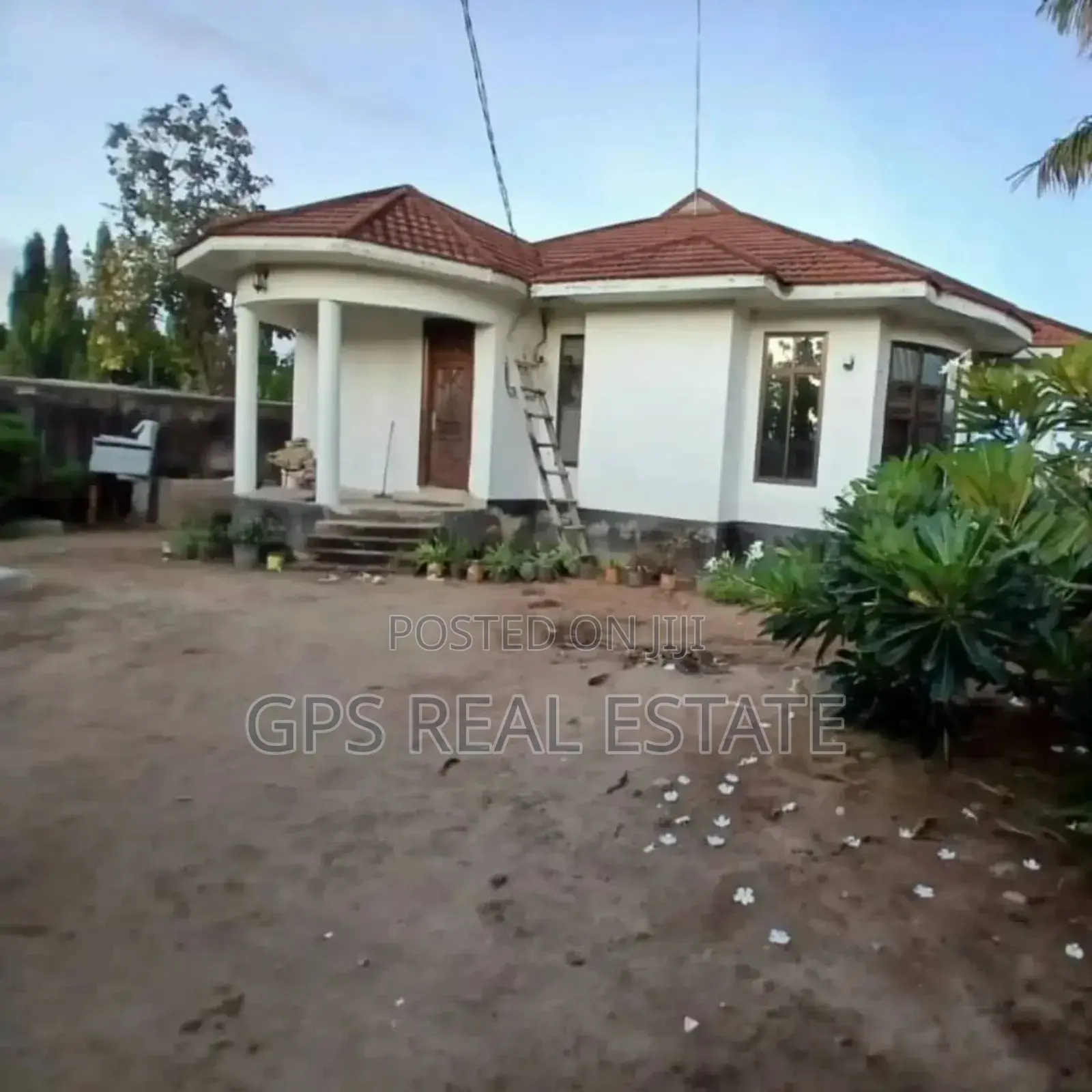 3bdrm House in Ununio, Kinondoni for sale