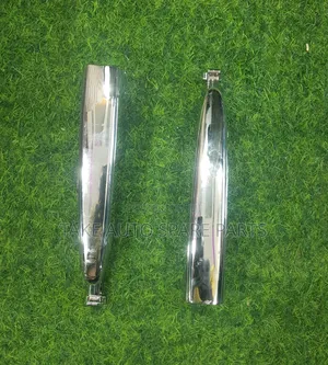 Toyota Noah. Door Handles
