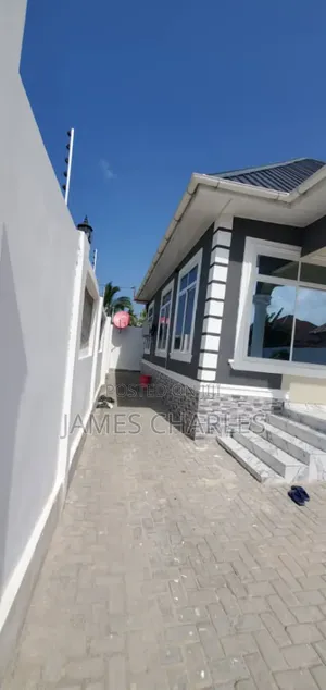 5bdrm House in Mji Mwema Ungindoni, Kigamboni for sale