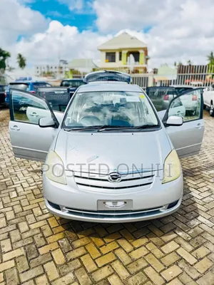 Toyota Corolla Spacio 2003 Silver