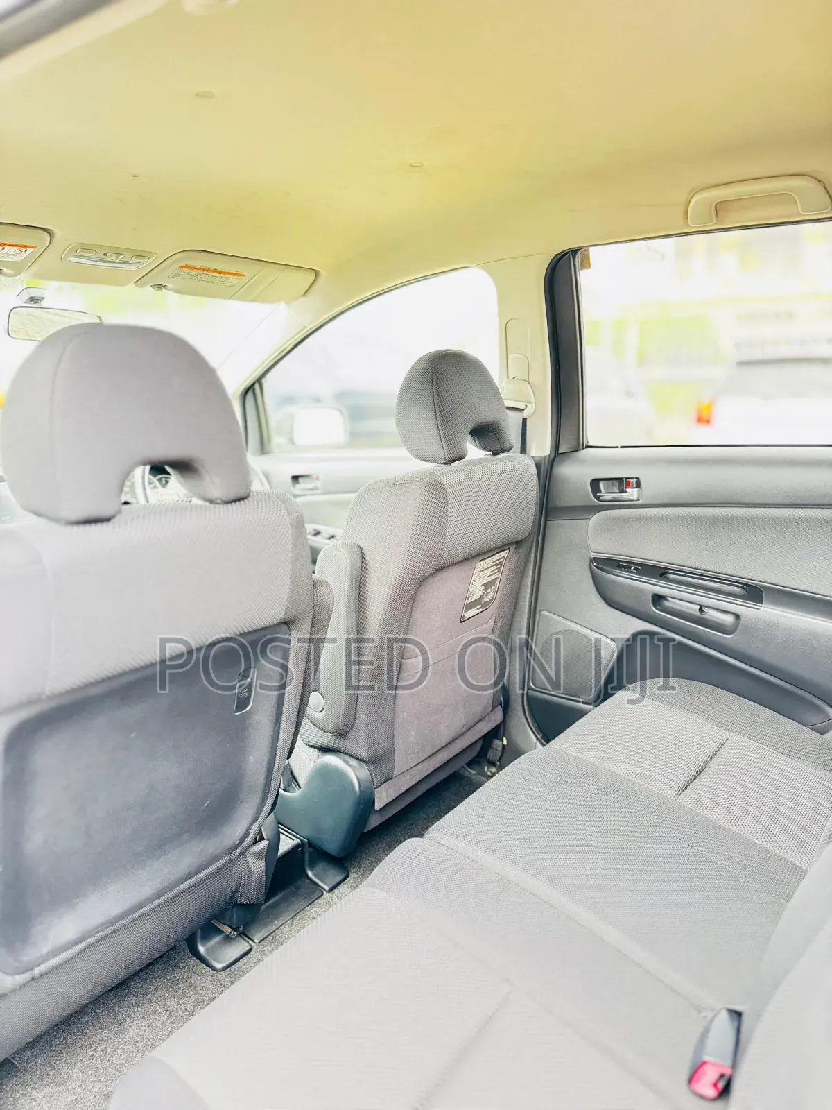 Toyota Wish 2003 Silver