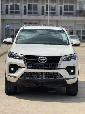 Toyota Fortuner 2021 White