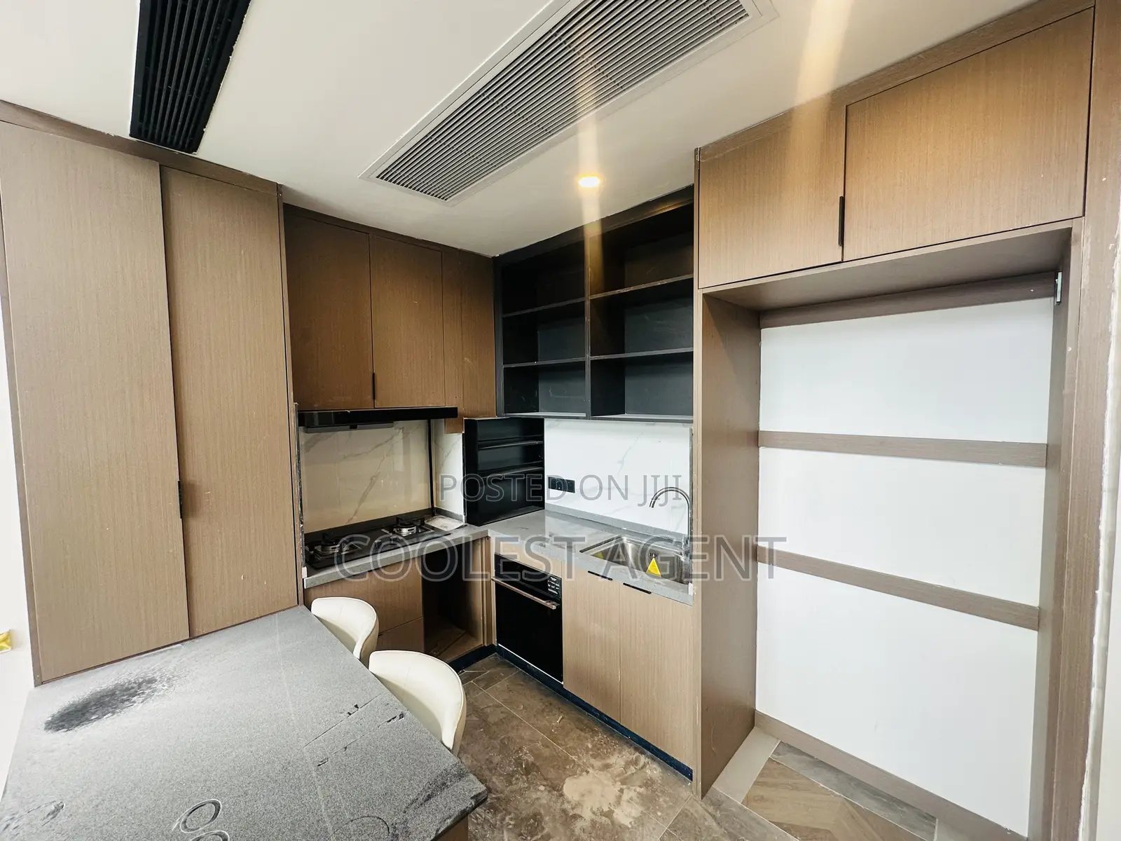 Furnished 2bdrm Duplex in Coolest, Oyster Bay for rent