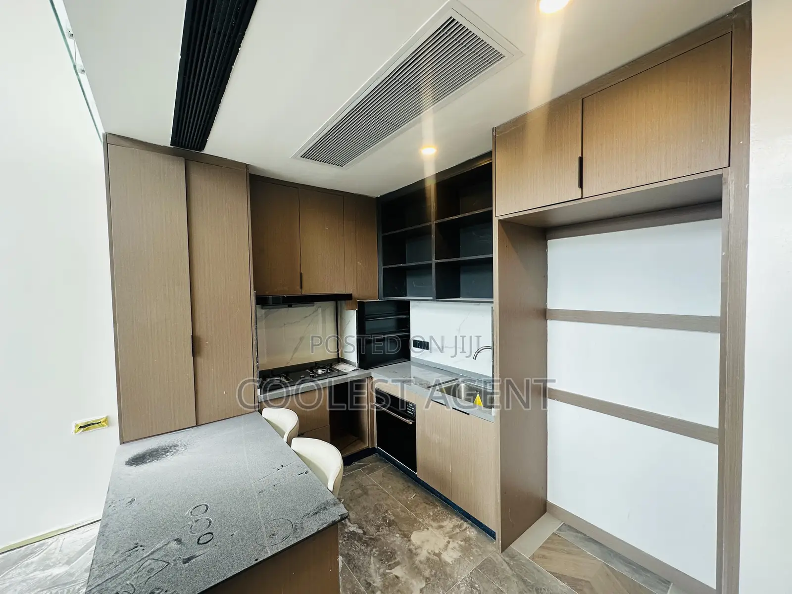 Furnished 2bdrm Duplex in Coolest, Oyster Bay for rent