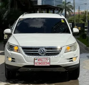 Volkswagen Tiguan 2009 Pearl