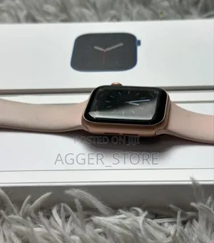 Apple Watch Series 5 40mm [Brand New]