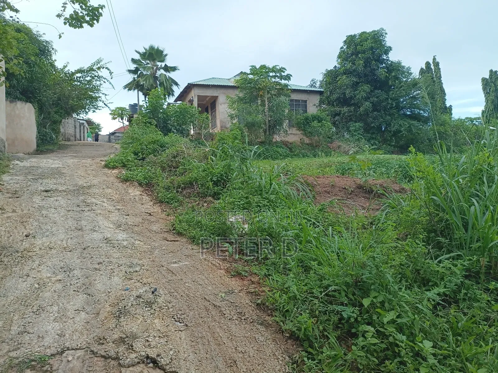 Kiwanja Tabata Segerea Karibu Na Lami