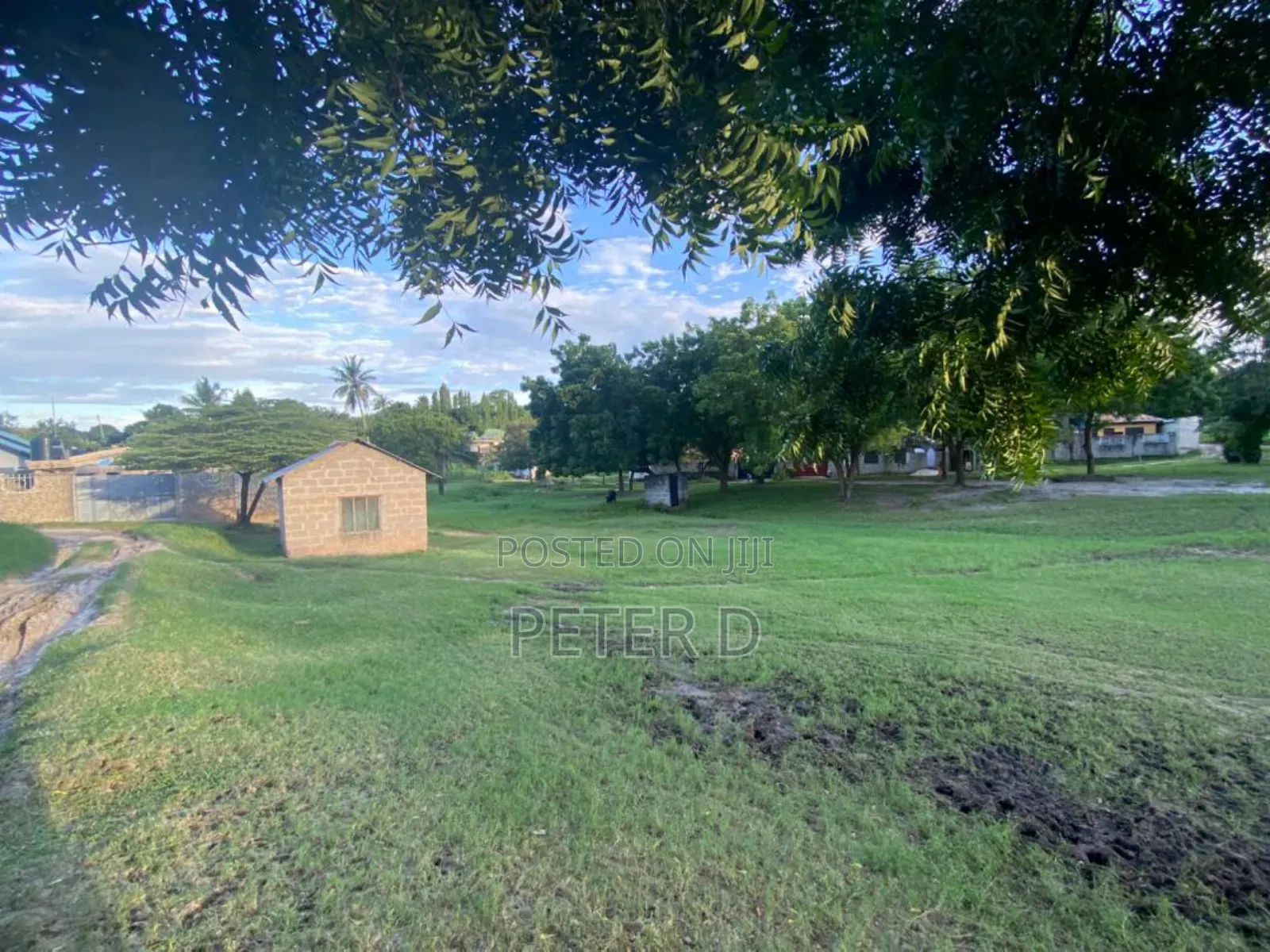 Viwanja SQM 1,117 Kimara Temboni