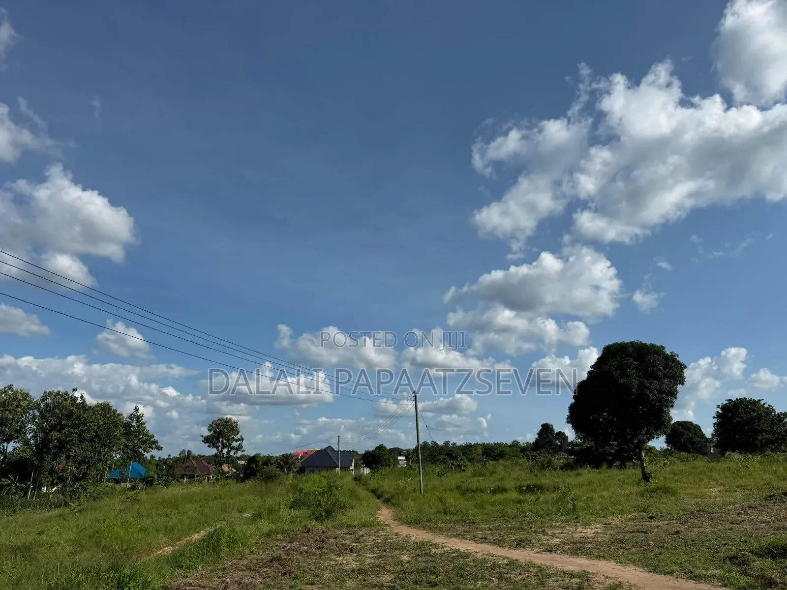 Eneo Lenye Ukubwa Wa SQMT 650 Linauzwa Lipo Kimere Bagamoyo
