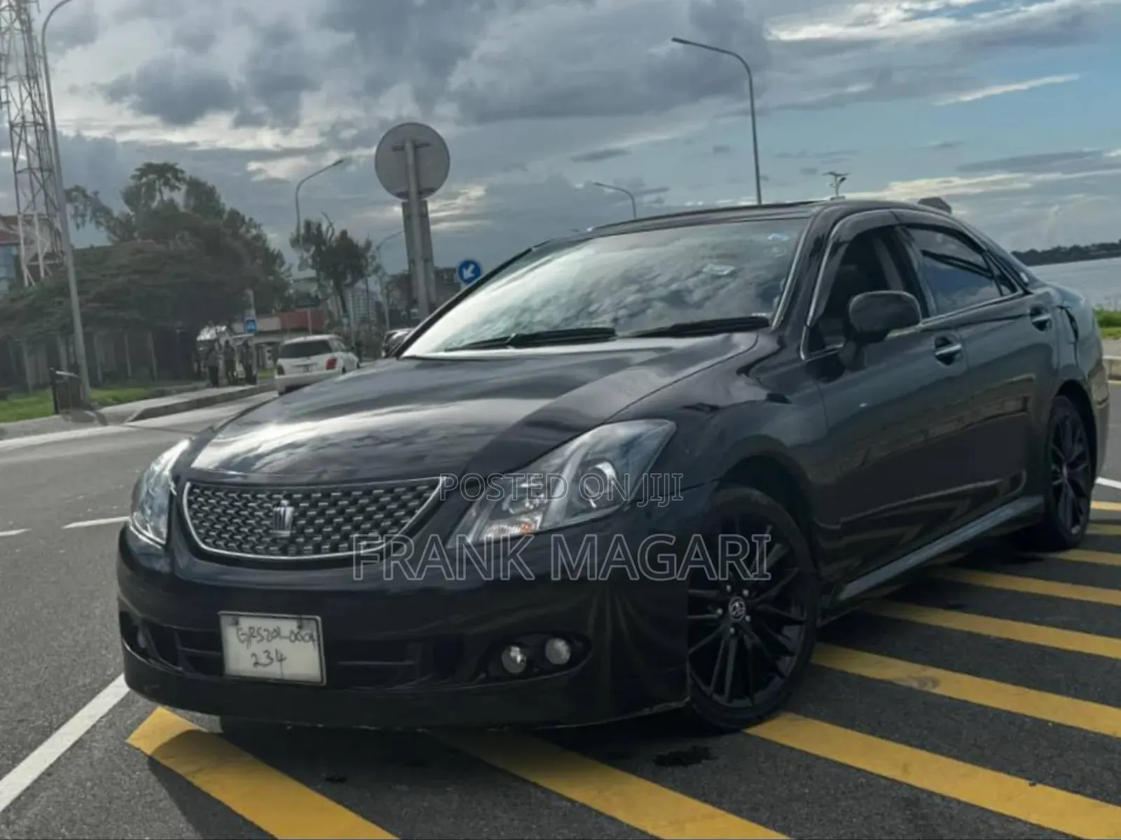Toyota Crown 2010 Black