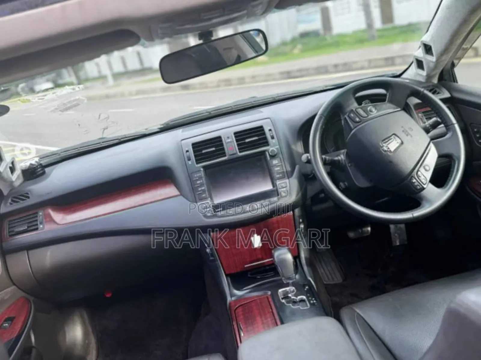 Toyota Crown 2010 Black