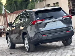 Toyota RAV4 2019 Gray