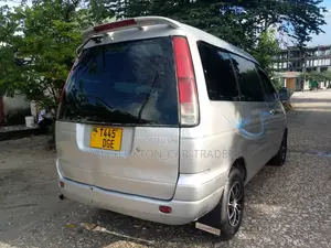Toyota TownAce Noah 1999 Silver
