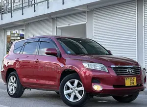 Toyota Vanguard 2008 Red