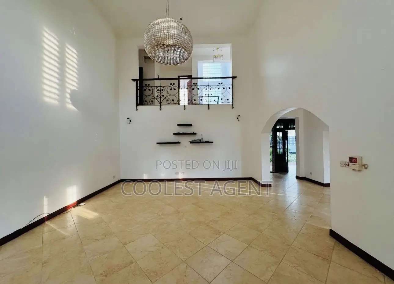 6bdrm Mansion in Coolest Estate for rent