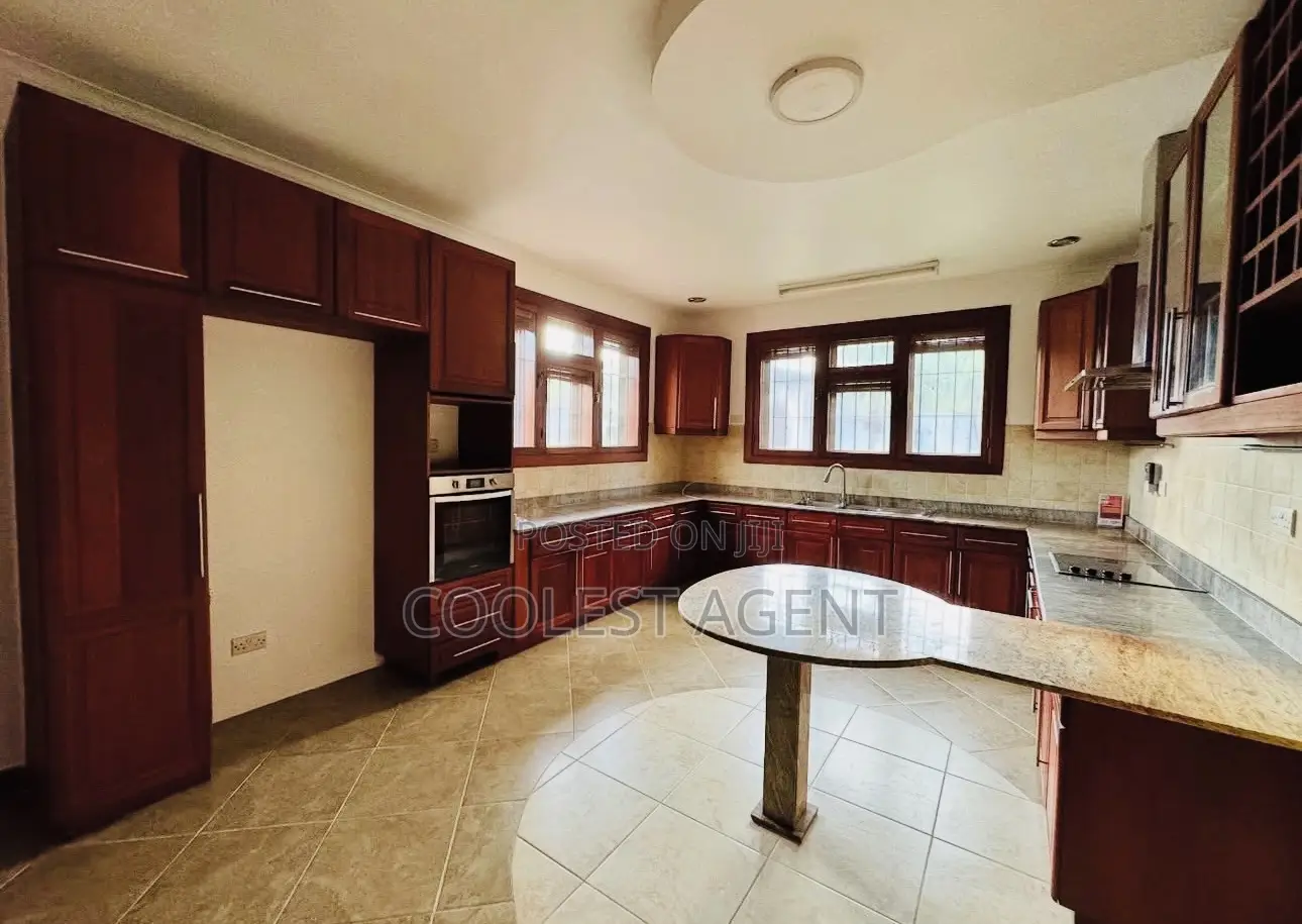 6bdrm Mansion in Coolest Estate for rent
