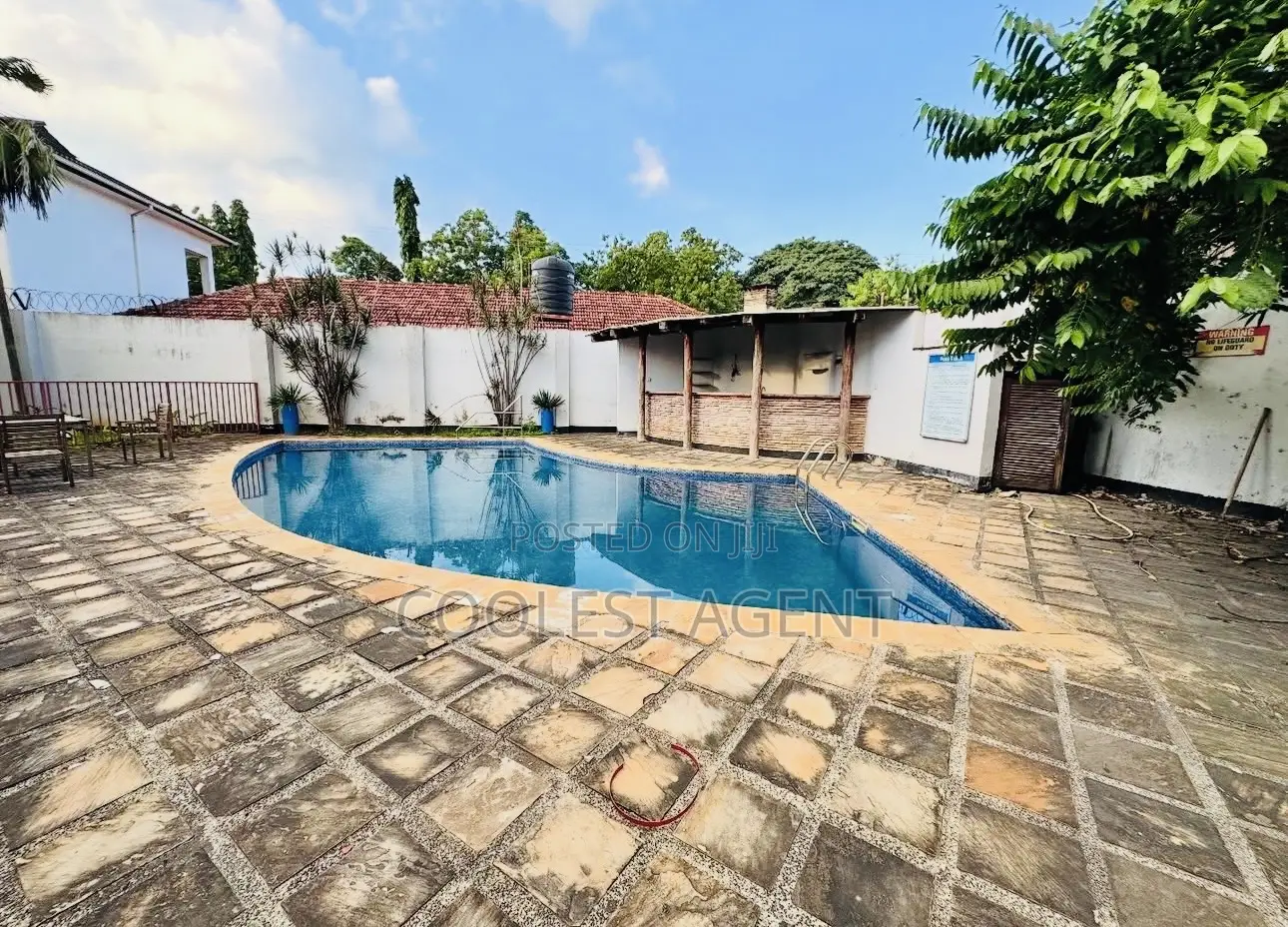 6bdrm Mansion in Coolest Estate for rent