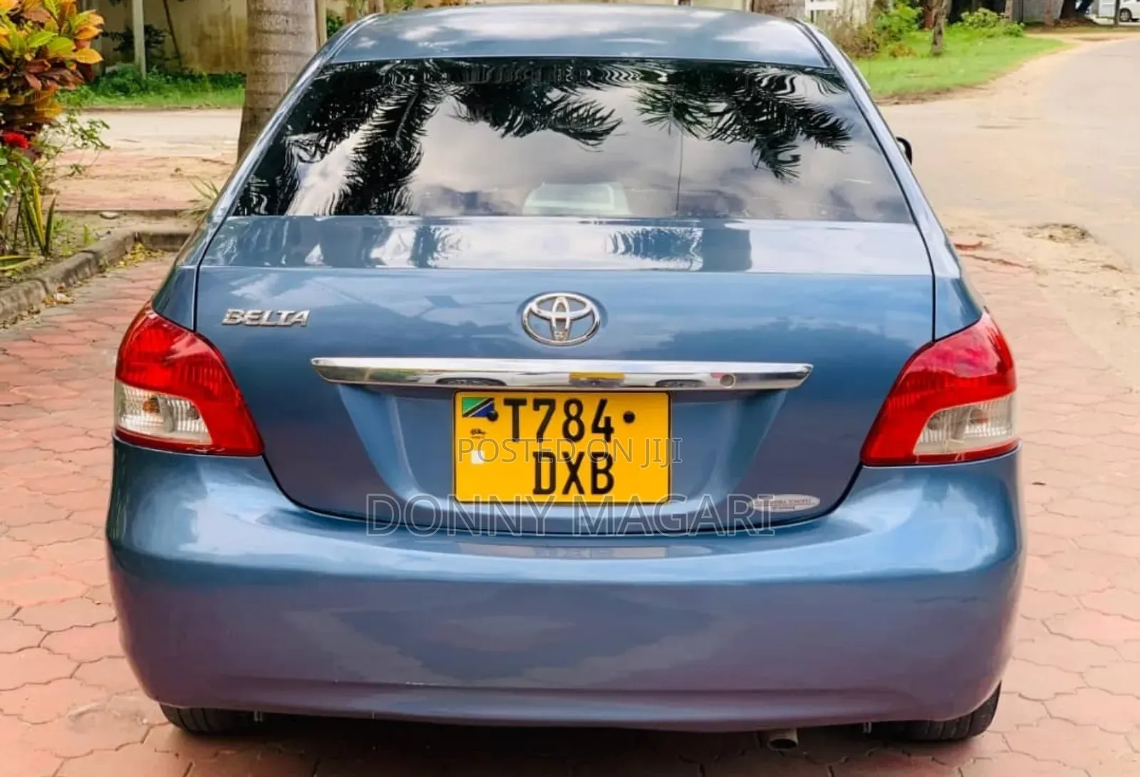 Toyota Belta 2005 Blue