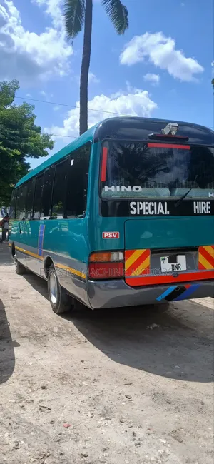 Toyota Coaster 1999