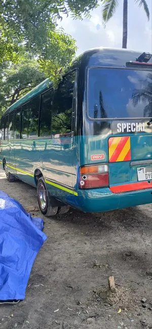 Toyota Coaster 2000
