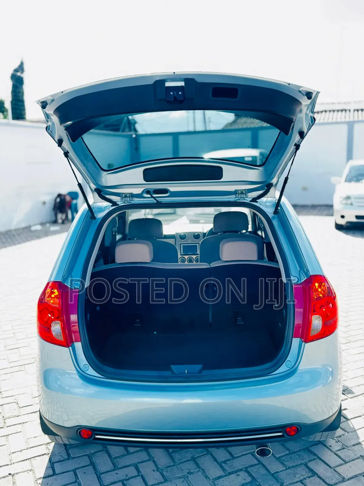 Mazda Verisa 2005 Blue